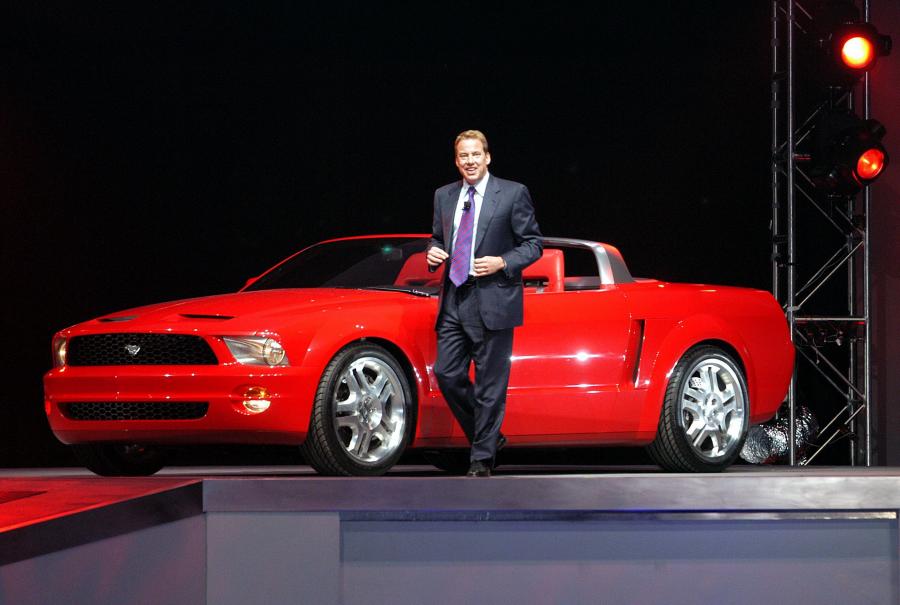  Ford Mustang GT Convertible Concept 2003 года  (фото 26 из 32)